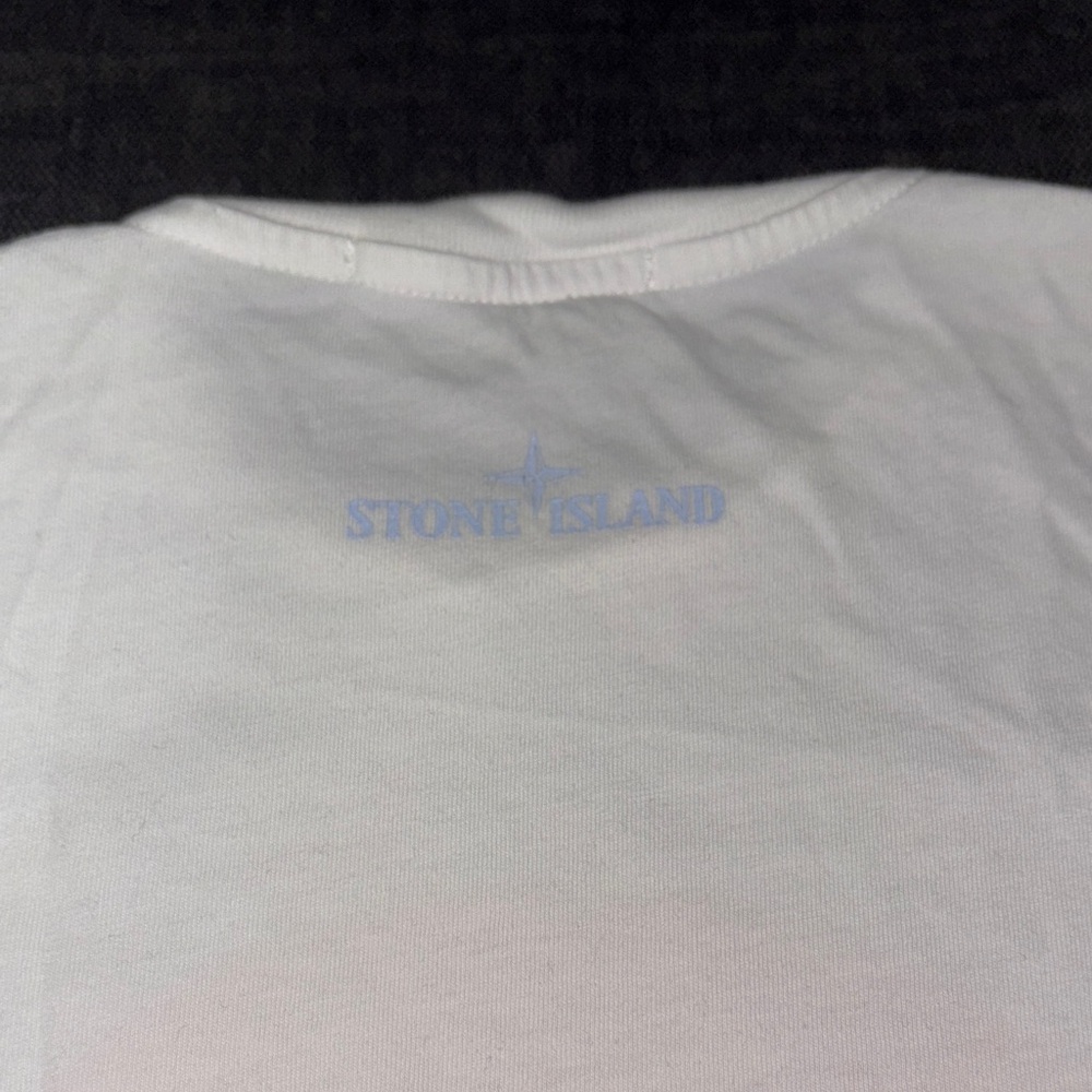 Stone Island Kids White T-Shirt with Red Graphic - Size 6 - Picture 3 of 3